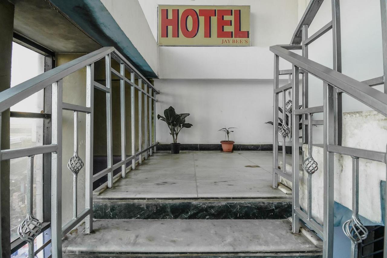 Oyo Flagship 71156 Hotel Jaybee'S ديبروجاره المظهر الخارجي الصورة
