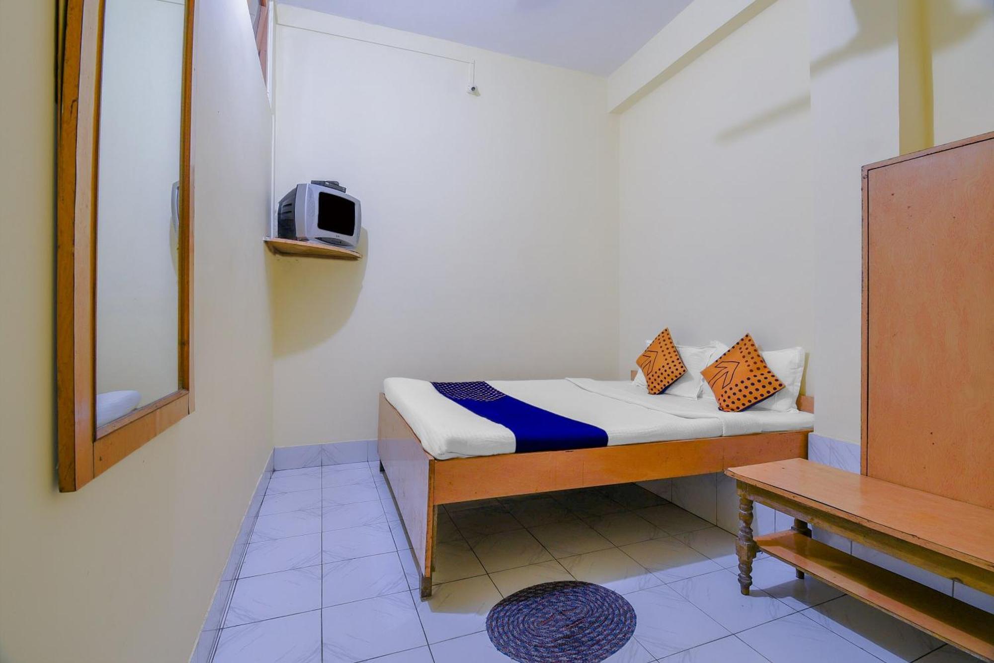 Oyo Flagship 71156 Hotel Jaybee'S ديبروجاره المظهر الخارجي الصورة